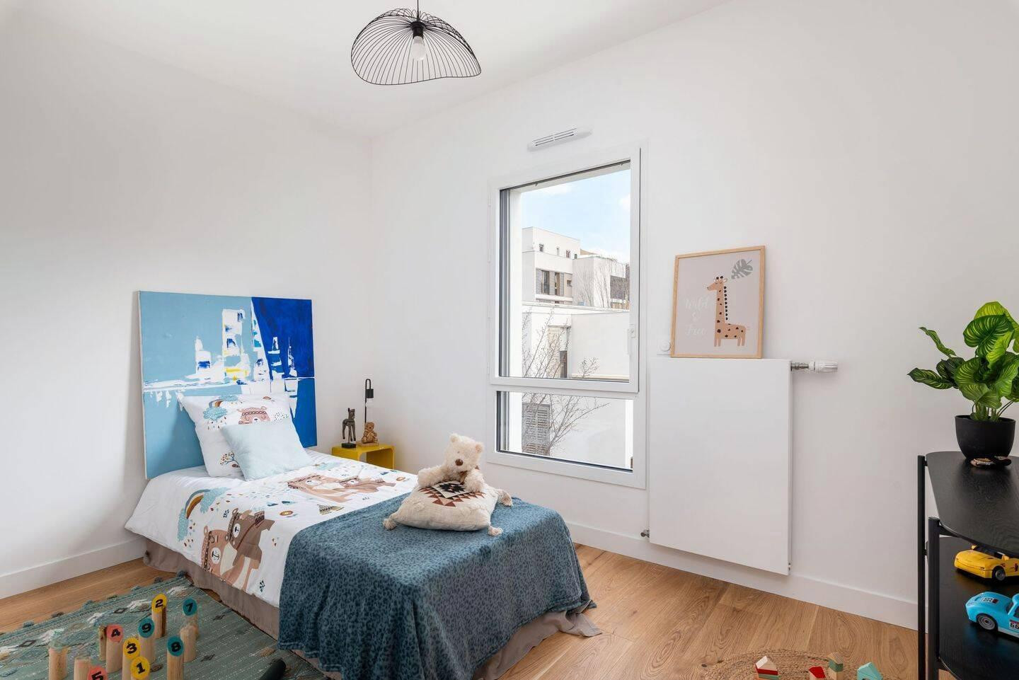 
                                                Location
                                                 Beau T3 74m2 refait à neuf et lumineux