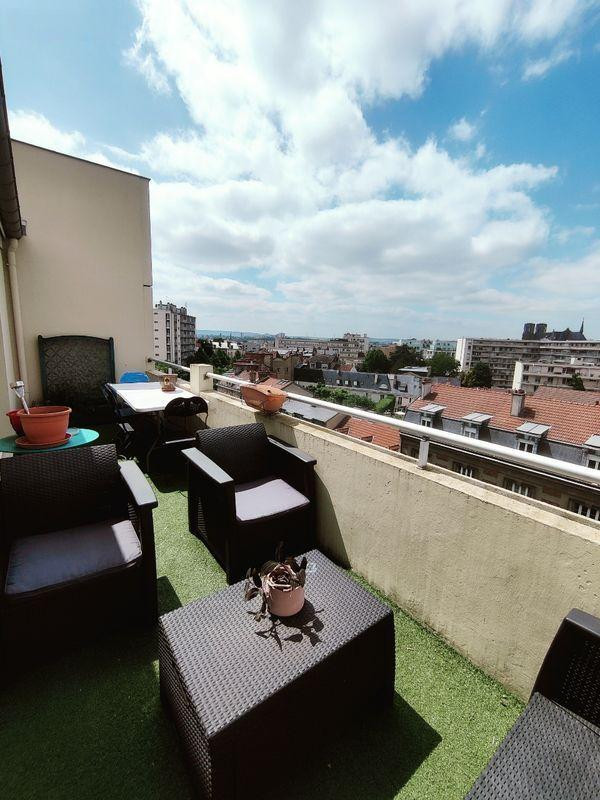 
                                                Location
                                                 Beau T3 79m² avec superbe terrasse