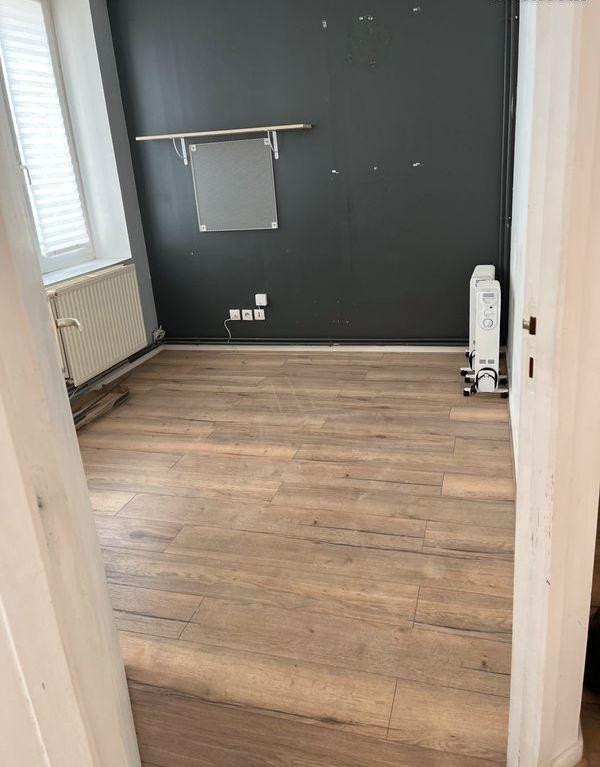 
                                                Location
                                                 Beau T3 80m² centre de Dunières refait à neuf