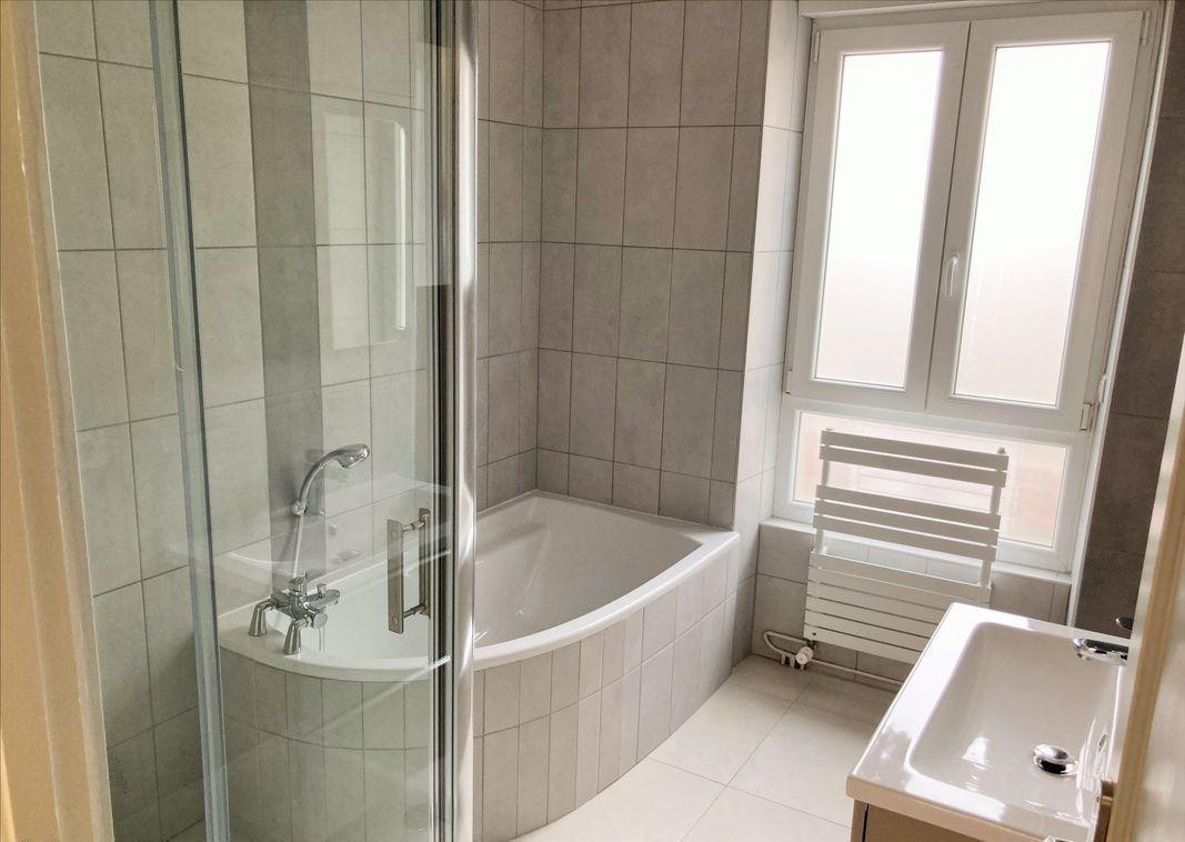 
                                                Location
                                                 Beau T3 80m² Quartier de la Pépinière avec balcon