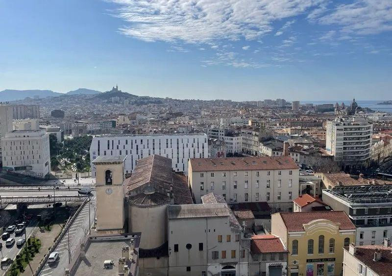 
                                                Location
                                                 Beau T3 80m² rénové