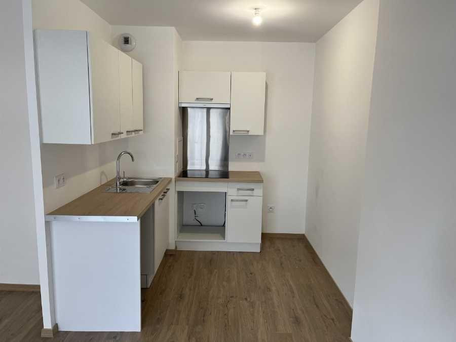 
                                                Location
                                                 Beau T3 à Montreuil