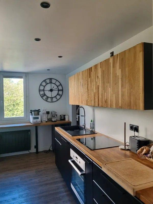 
                                                Location
                                                 Beau T3 avec balcon meublé 60m²