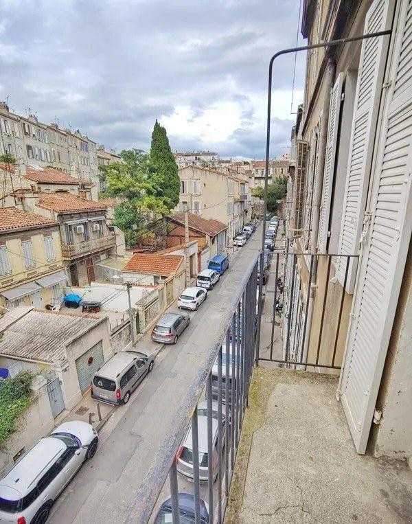 
                                                Location
                                                 Beau T3 de 43 m² entièrement meublé et rénové