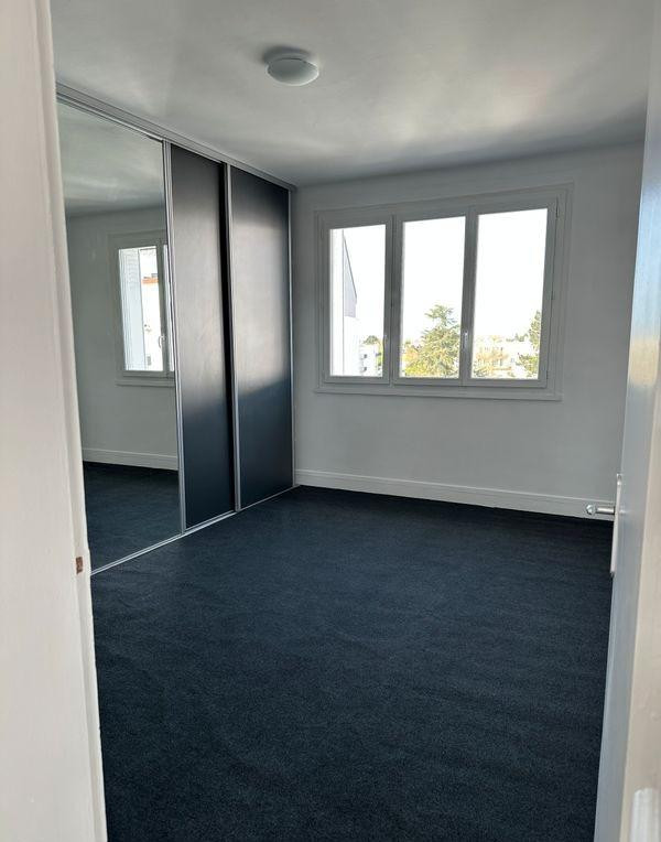 
                                                Location
                                                 Beau T3 de 61m² avec balcon
