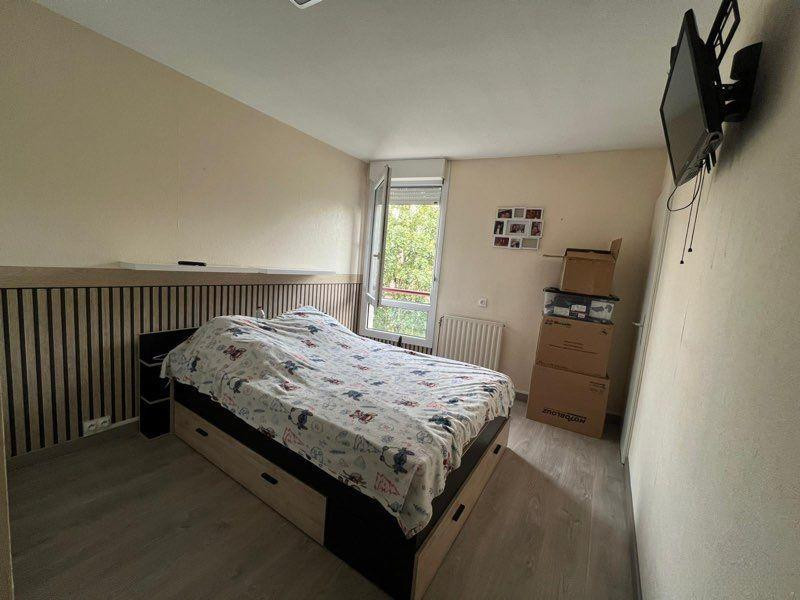 
                                                Location
                                                 Beau T3 efait à neuf 65m² avec balcon