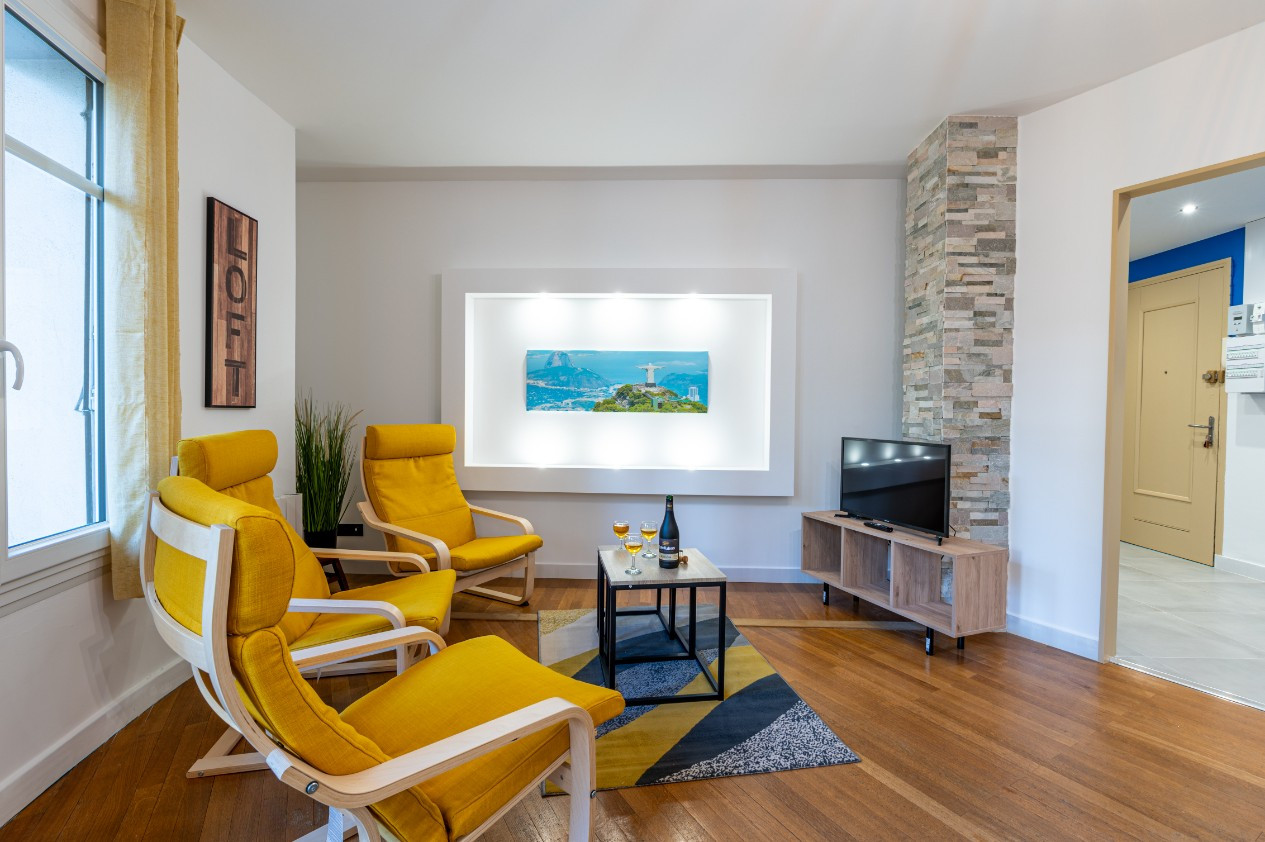 
                                                Vente
                                                 Beau T3 lumineux rénové – Île Verte, Grenoble