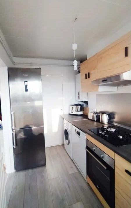 
                                                Location
                                                 Beau T3 meublé 55m² récemment refait avec balcon