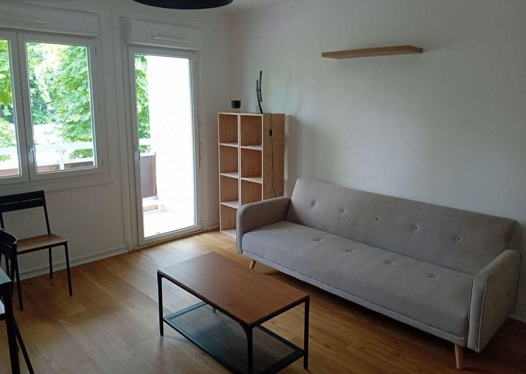 
                                                Location
                                                 Beau T3 meublé 55m² refait à neuf