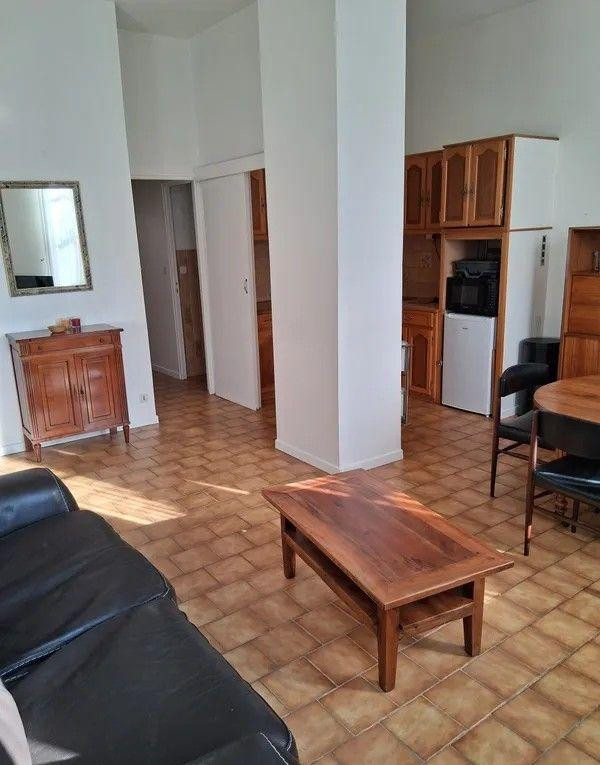 
                                                Location
                                                 Beau T3 meublé 58m² avec belle terrasse de 24m²