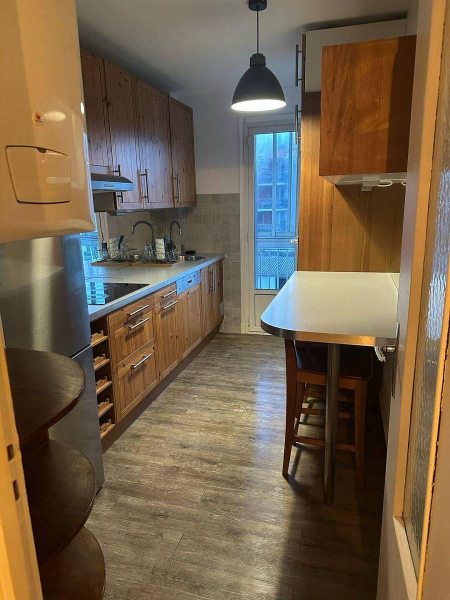 
                                                Location
                                                 Beau T3 meublé 59m² Déodat de Séverac