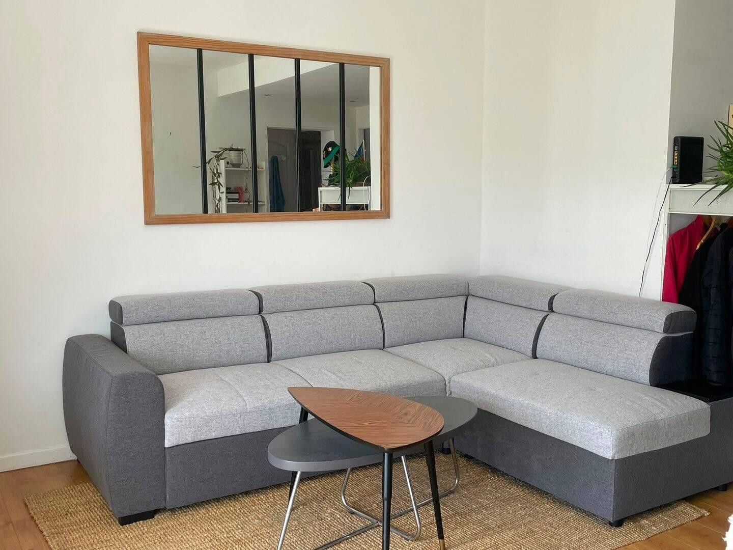 
                                                Location
                                                 Beau T3 meublé 63m² traversant et lumineux