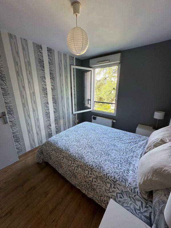 
                                                Location
                                                 Beau T3 meublé 65m² + garage