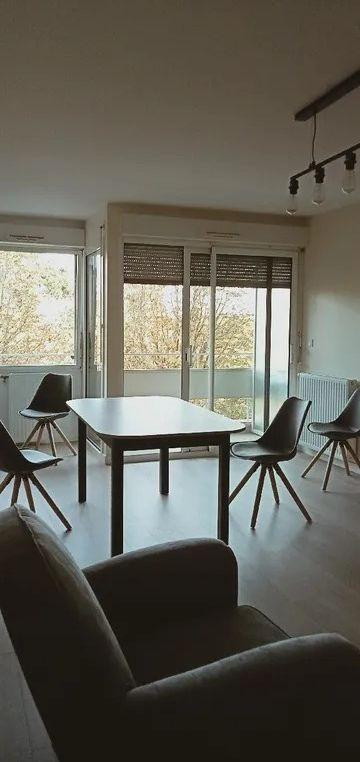 
                                                Location
                                                 Beau T3 meublé 65m² + garage Carquefou