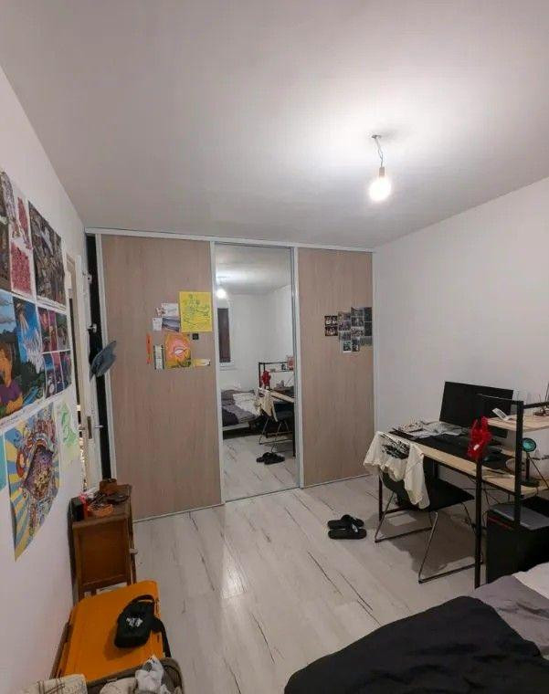 
                                                Location
                                                 Beau T3 meublé 68m² lumineux, refait à neuf