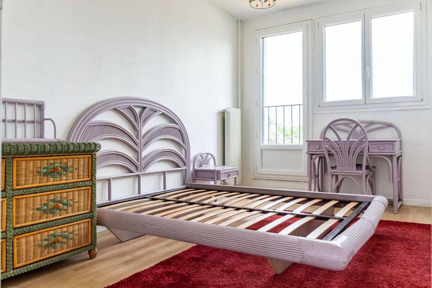 
                                                Location
                                                 Beau T3 meublé 70m²  lumineux