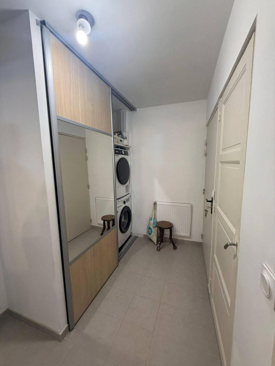 
                                                Location
                                                 Beau T3 meublé 72m² à Gerland