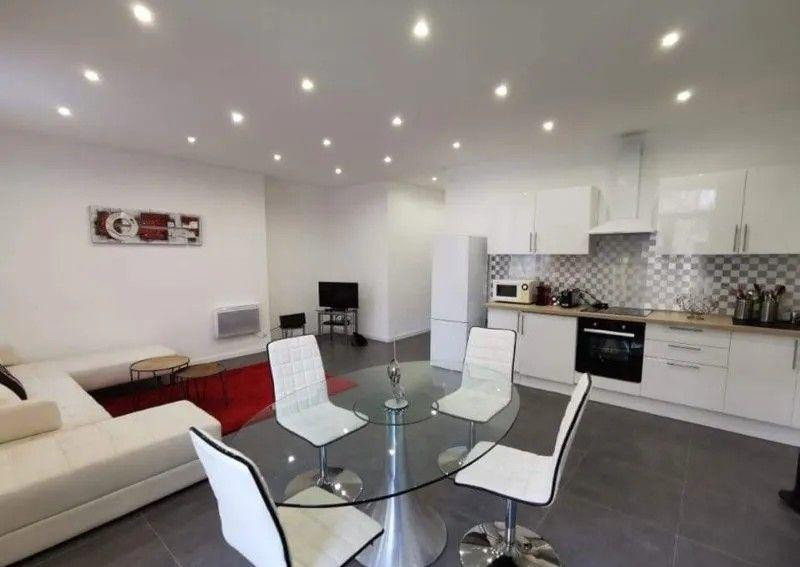 
                                                Location
                                                 Beau T3 meublé 73m² avec balcon