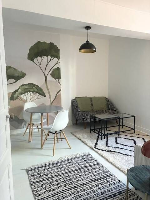 
                                                Location
                                                 Beau T3 meublé de 49m² centre ville