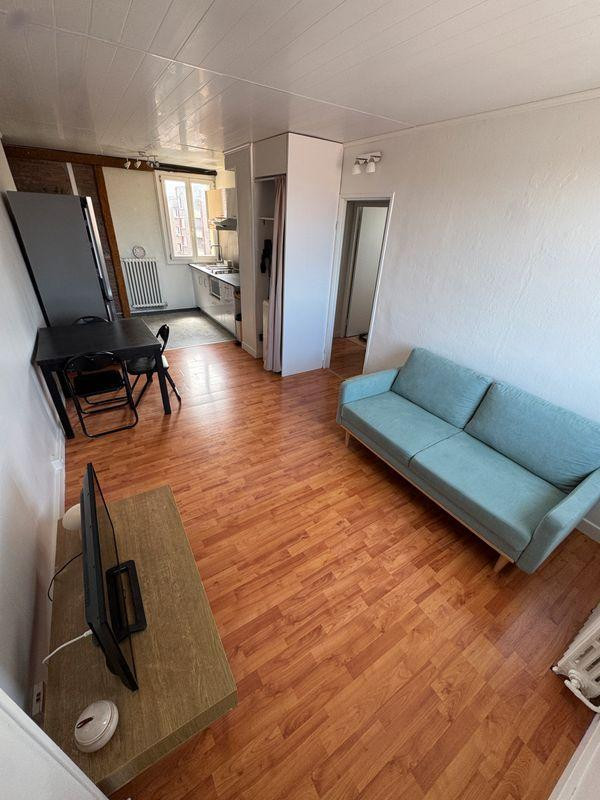 
                                                Location
                                                 Beau T3 meublé lumineux et traversant 47m2