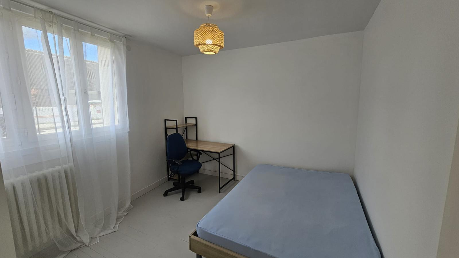 
                                                Location
                                                 Beau T3 meublé refait à neuf Toulouse centre ouest