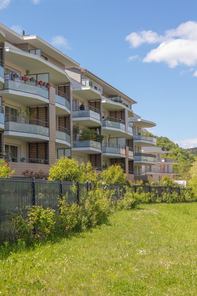 
                                                Vente
                                                 Beau T3 moderne avec balcon plein Sud