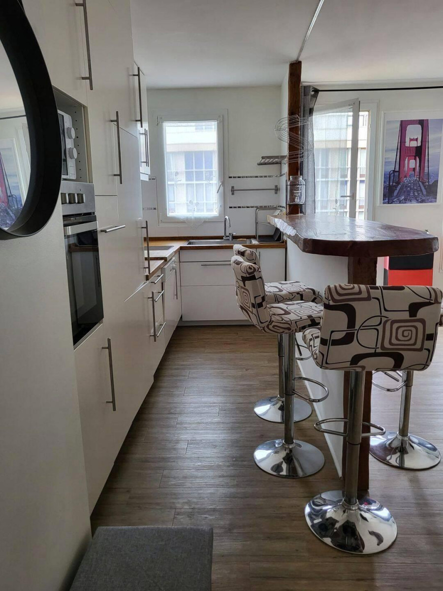 
                                                Location
                                                 Beau T3 moderne et meublé 56m²