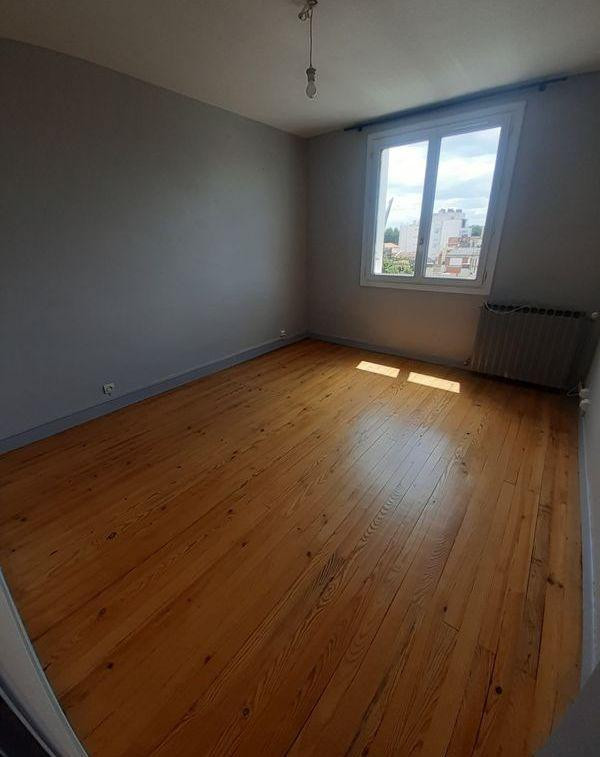 
                                                Location
                                                 Beau T3 rénové 54m²non meublé