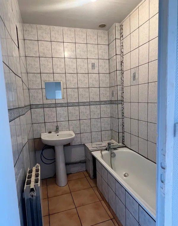 
                                                Location
                                                 Beau T4 105m² idéal famille calme et verdoyant