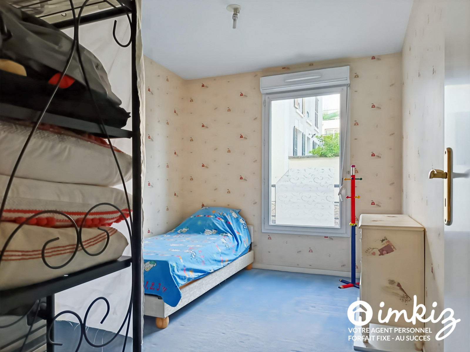 
                                                Vente
                                                 Beau T4 rez-de-jardin, terrasse & 2 places parking