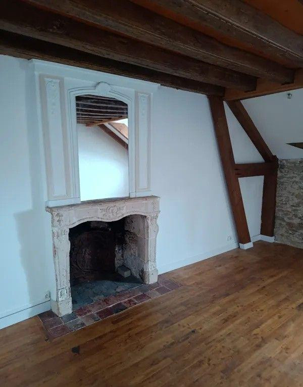 
                                                Colocation
                                                 Beau T5 meublé et rénové centre Nantes