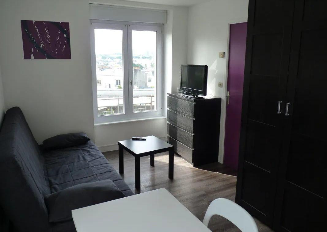 
                                                Location
                                                 Beaux studios meublés idéal étudiants/travailleurs