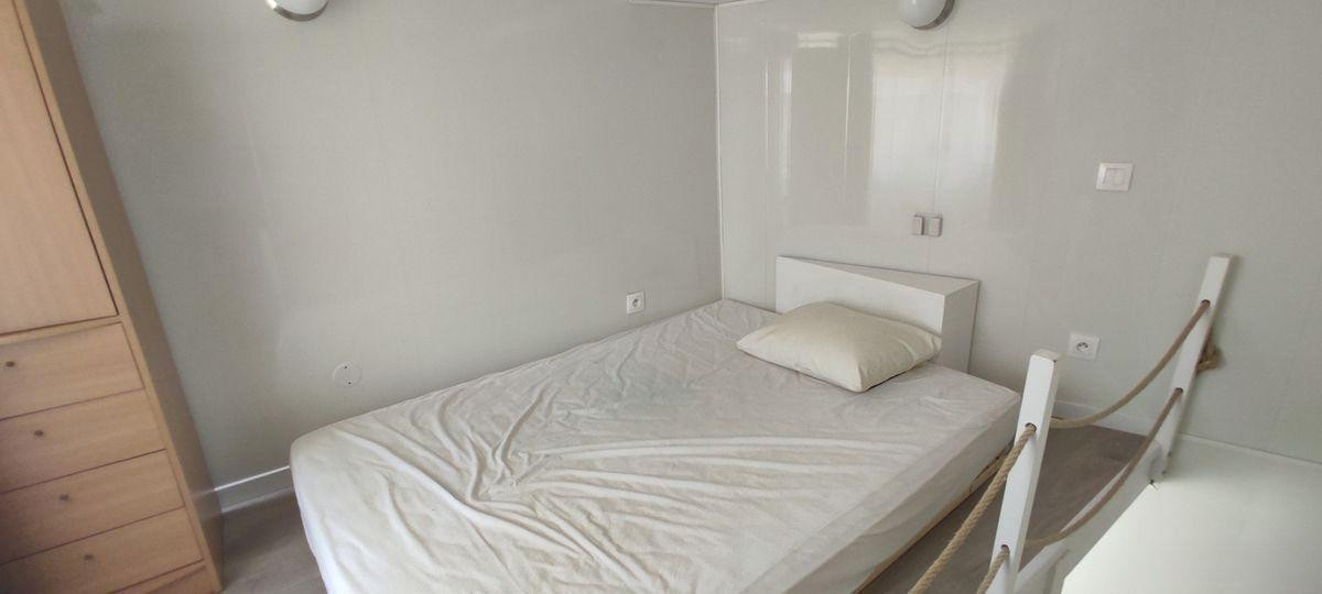 
                                                Location
                                                 Bel appart F1 meublé 30m² + mezzanine