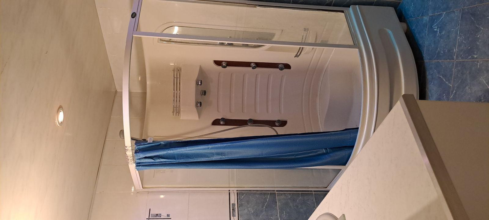 
                                                Location
                                                 Bel appart meublé, bien équipé. Résidence calme