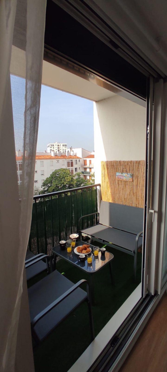 
                                                Location
                                                 Bel appart tout équipé pour étudiant, jeune actif