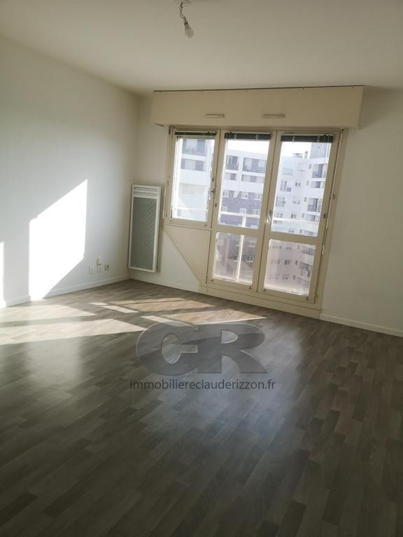 
                                                Location
                                                 T1 avec parking - secteur Gal Leclerc/Vélodrome