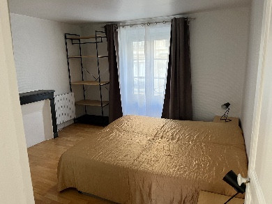 
                                                Vente
                                                 Bel appartement 2 pièces Arts et Métiers