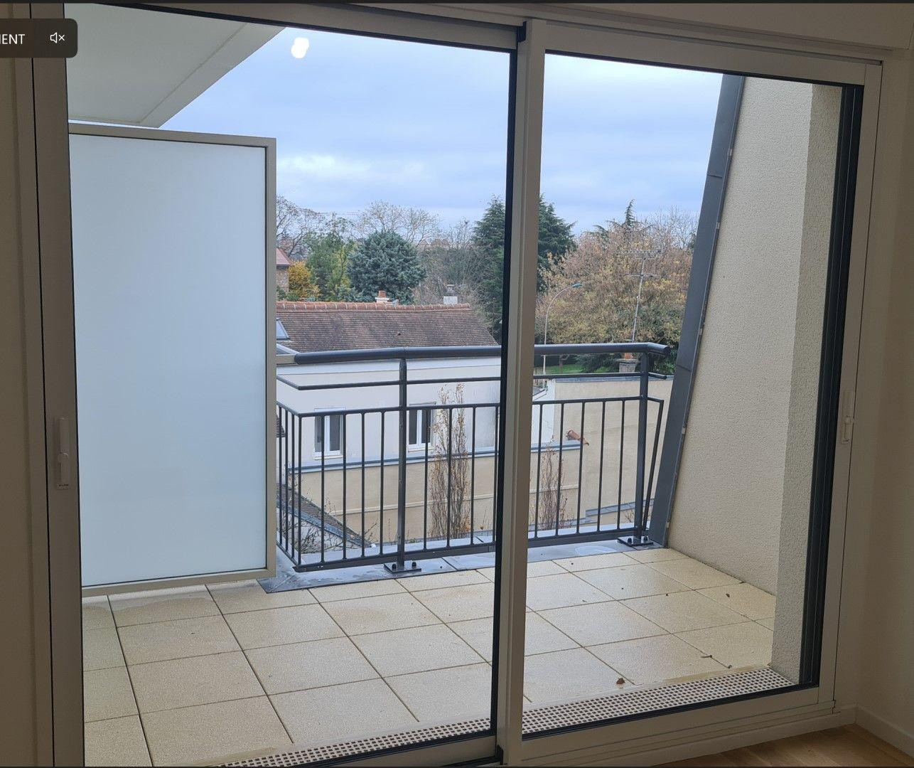 
                                                Location
                                                 Bel appartement 2 pièces Chatenay