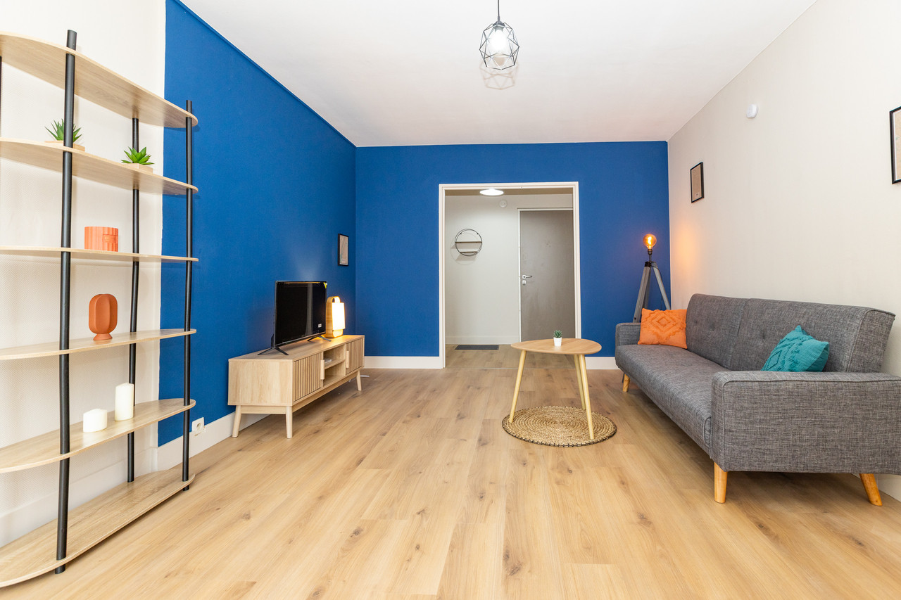 
                                                Location
                                                 Bel appartement 2 pièces meublé à Rennes