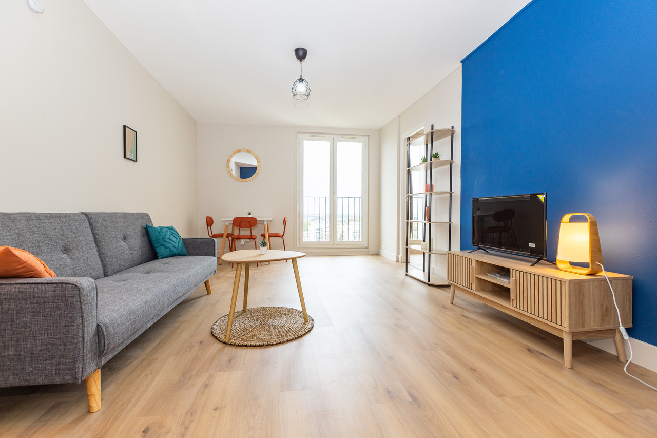 
                                                Location
                                                 Bel appartement 2 pièces meublé à Rennes
