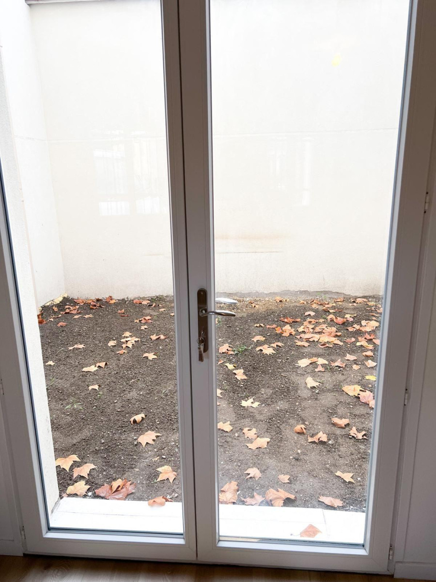 
                                                Location
                                                 Bel appartement 2 pièces neuf – proche RER B & T1