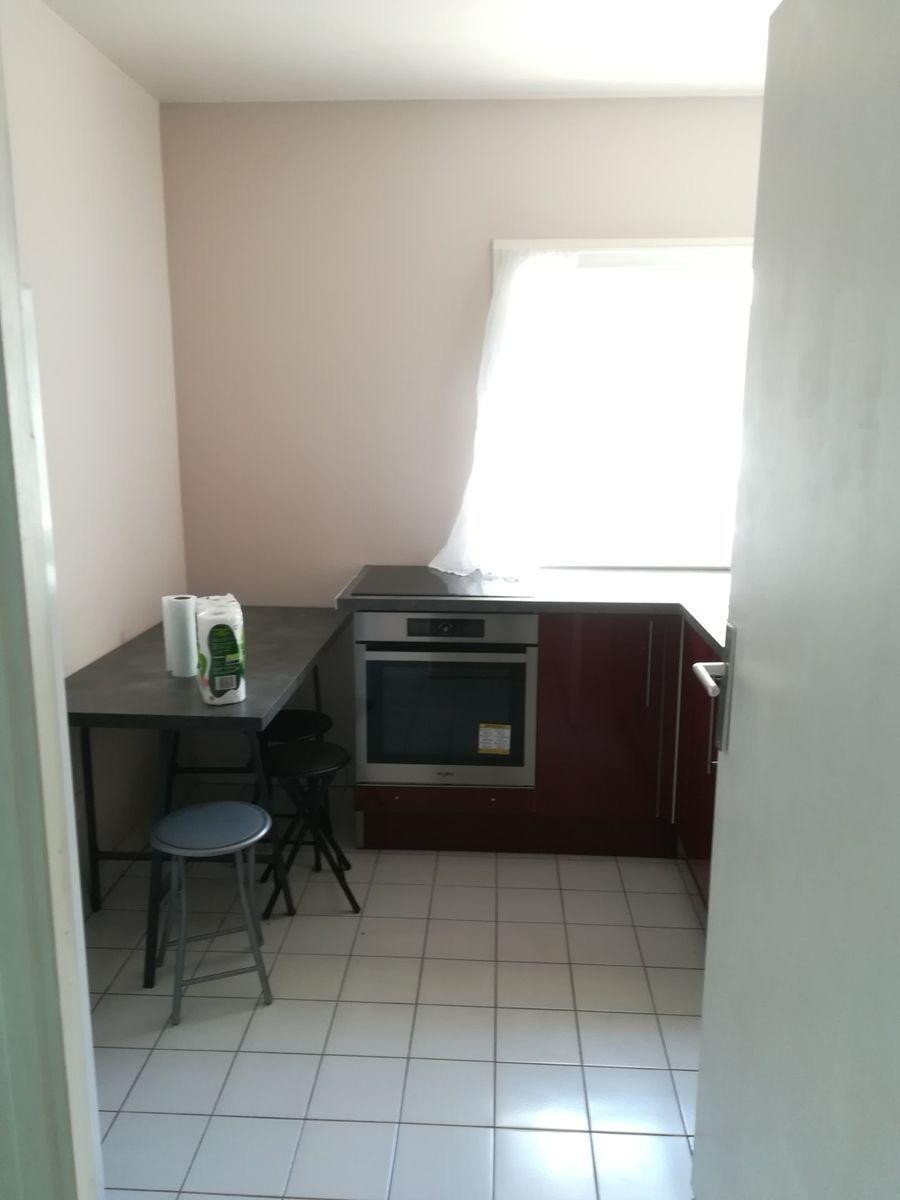 
                                                Location
                                                 Bel appartement 3P meublé 66m² à Asnières