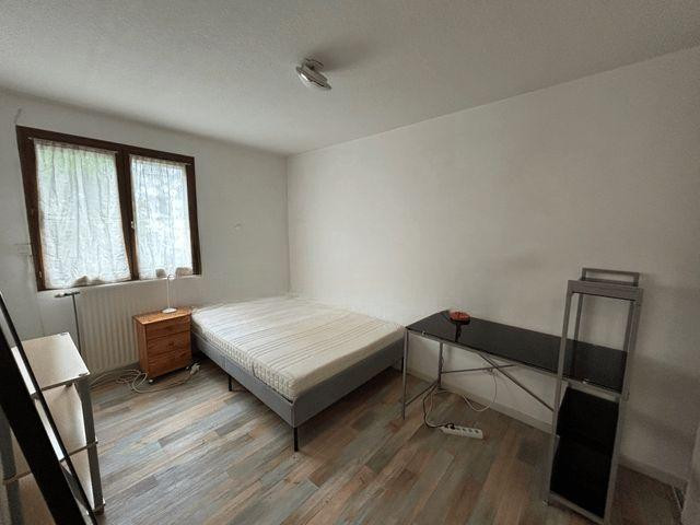 
                                                Location
                                                 Bel appartement 4 chambres