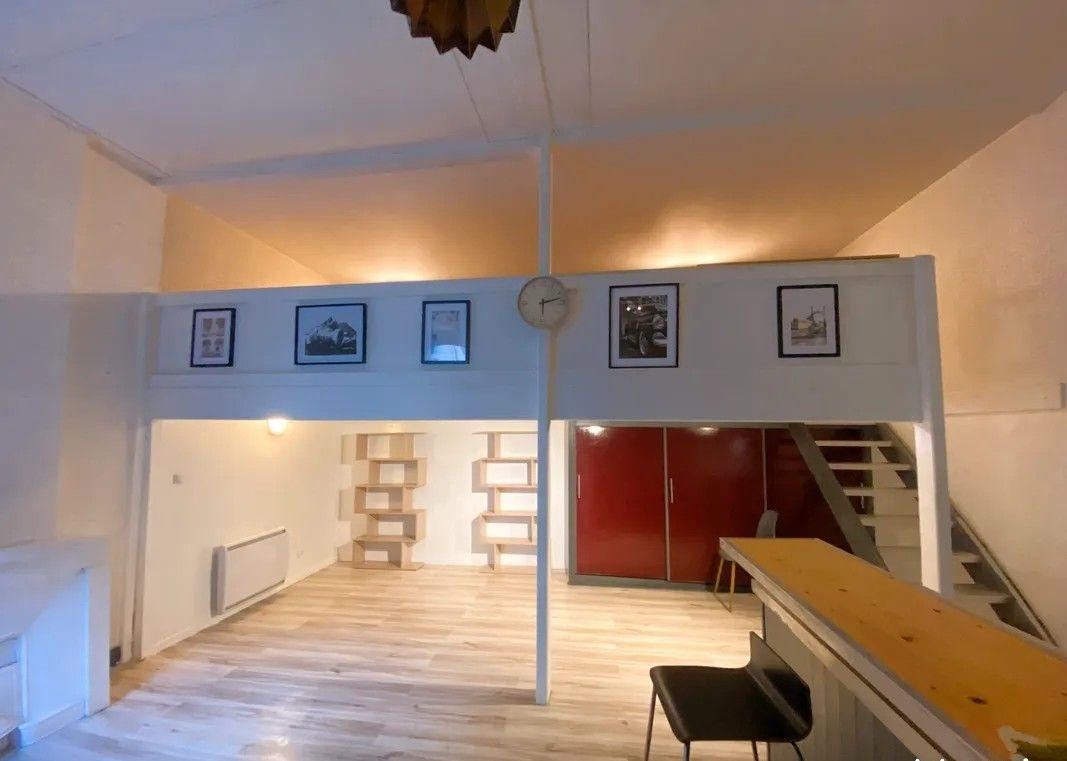 
                                                Location
                                                 Bel appartement 50m² 33m² carrez et mezzanine 20m²