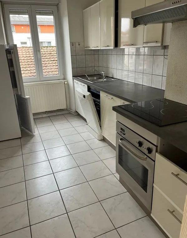 
                                                Location
                                                 Bel appartement 70m² dans le quartier Nordfeld