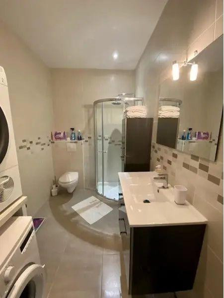 
                                                Location
                                                 Bel appartement au coeur de Narbonne