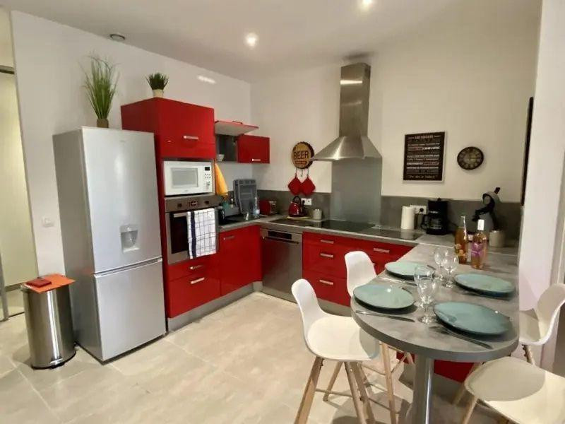 
                                                Location
                                                 Bel appartement au coeur de Narbonne