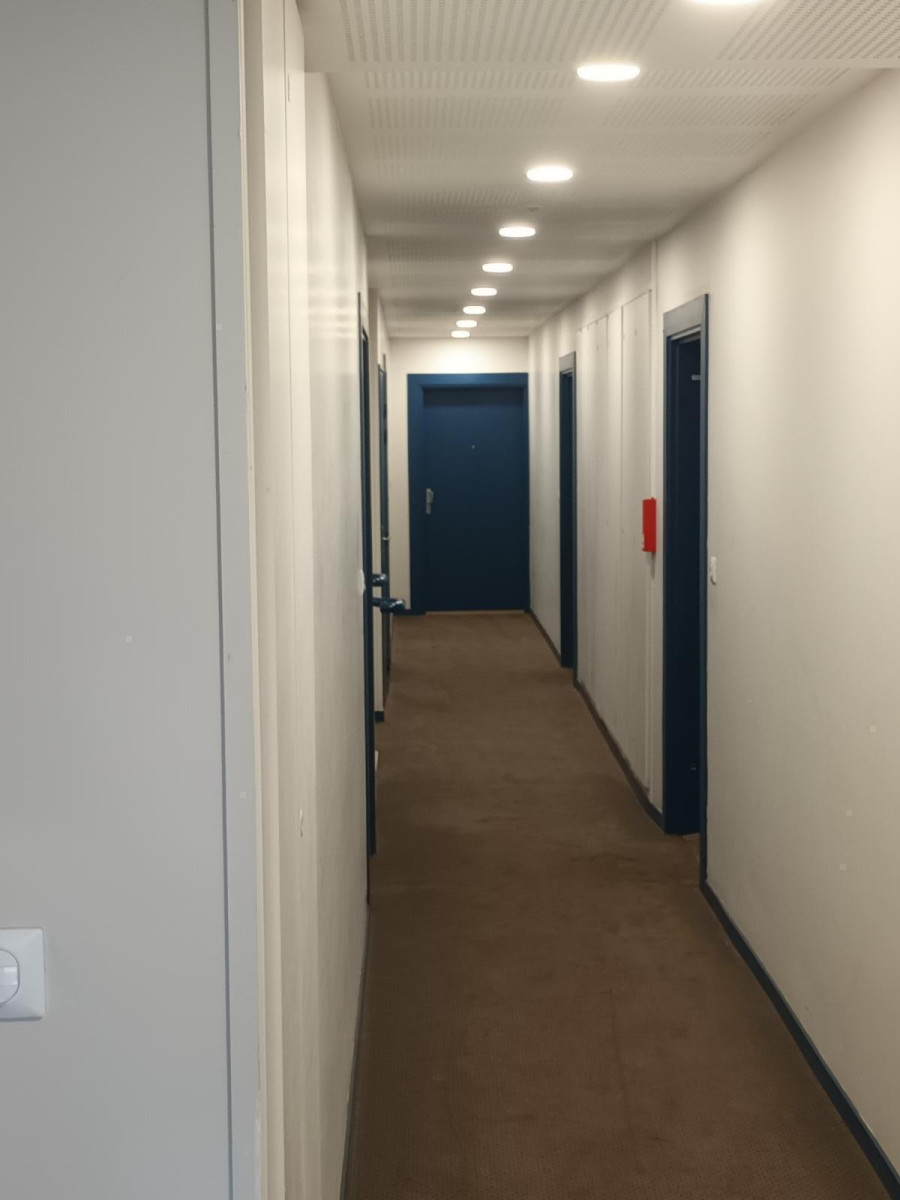 
                                                Location
                                                 Bel appartement avec jardin