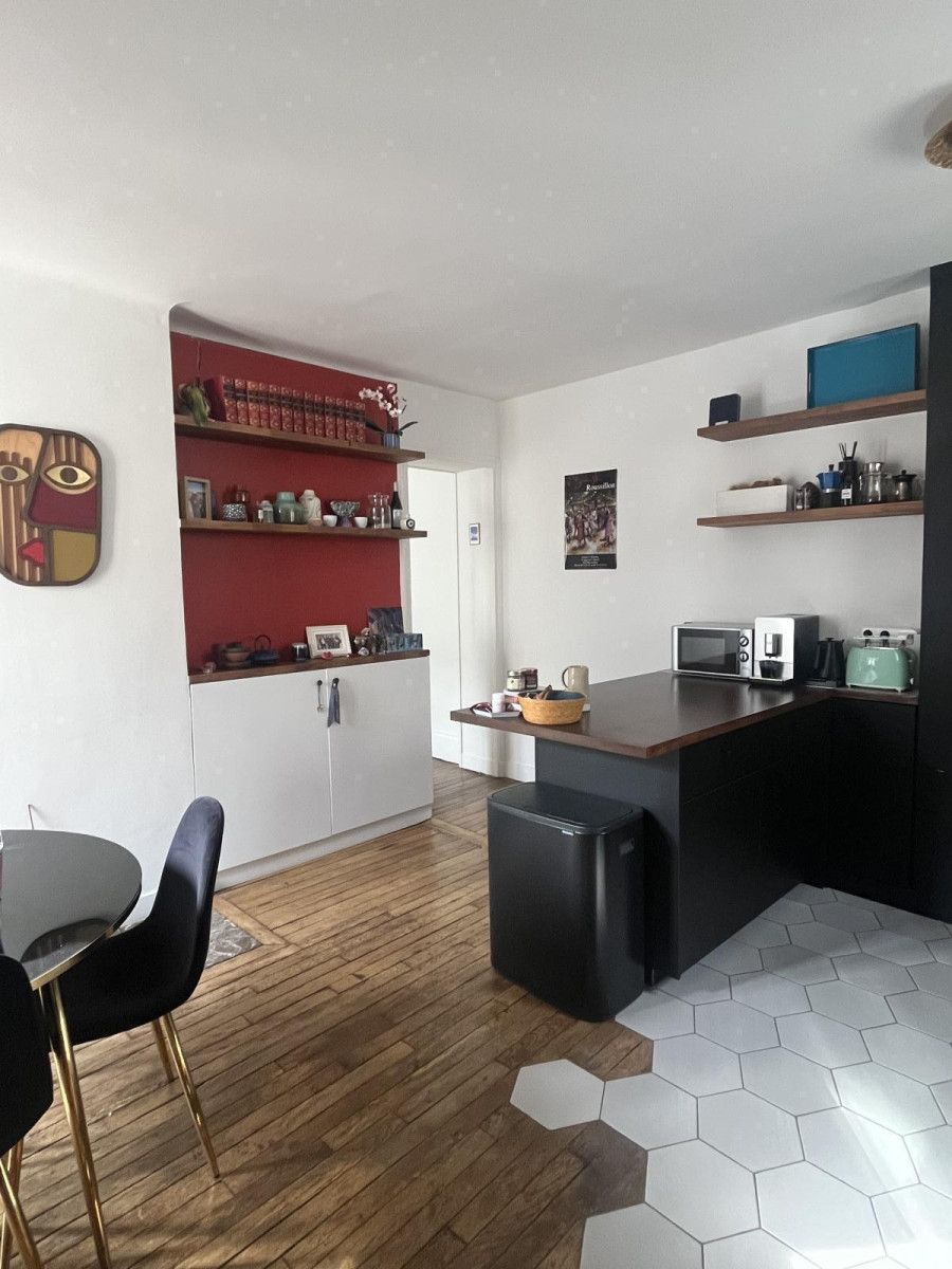 
                                                Location
                                                 Bel appartement bien aménagé