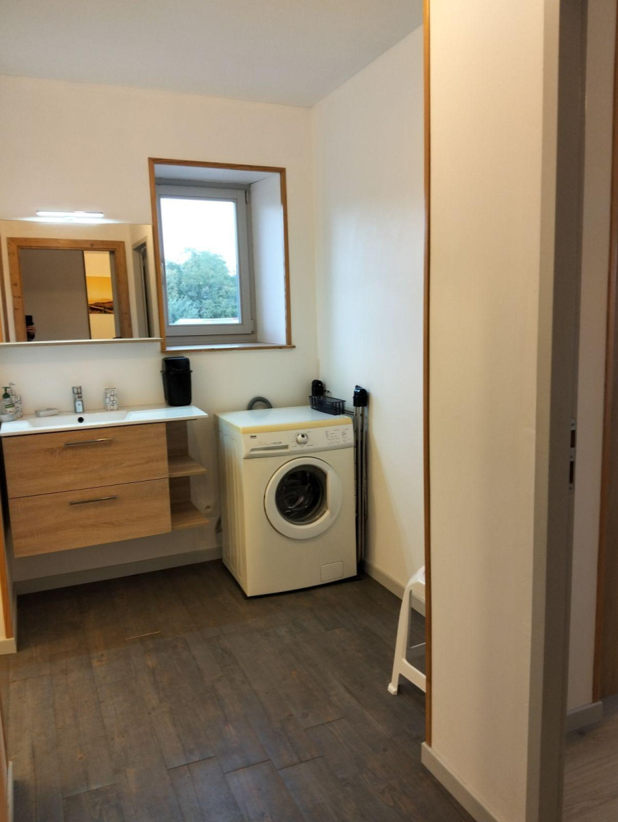 
                                                Location
                                                 Bel appartement confortable meublé 49 m²